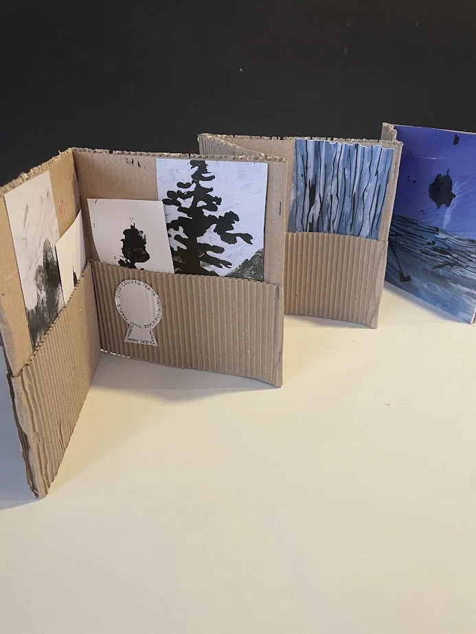 Libri d’artista con immagini e pieghe